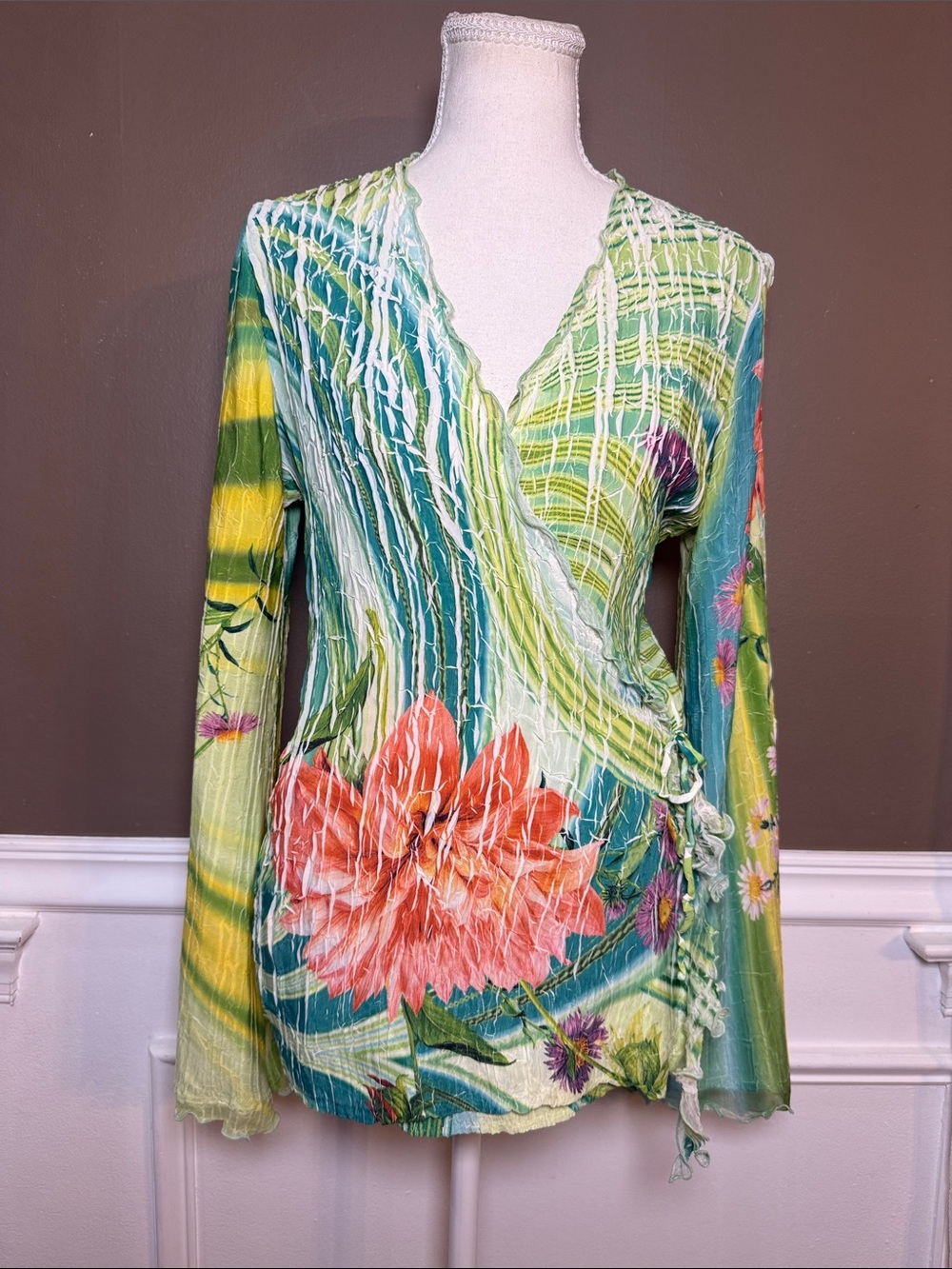 Cache Y2K Fairycore Floral Crinkle Wrap Top Bell Sleeve M